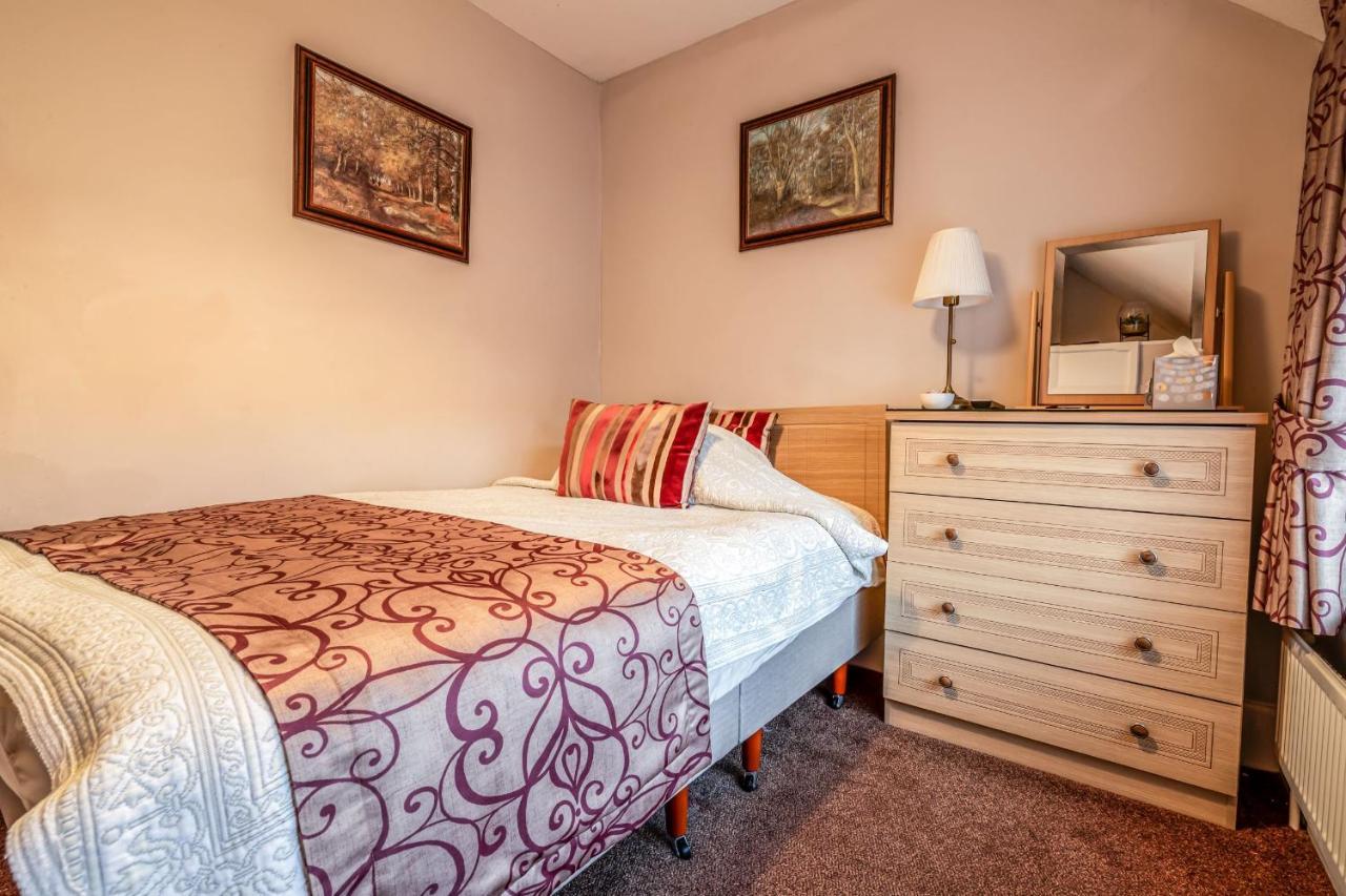 The Olde Forge Hotel Hailsham Extérieur photo